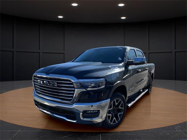 Photo of 2025 Diamond Black Crystal Pearlcoat RAM 1500