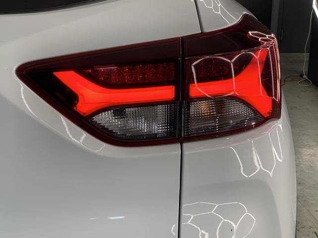 Photo of 2023 Summit White Chevrolet Trailblazer
