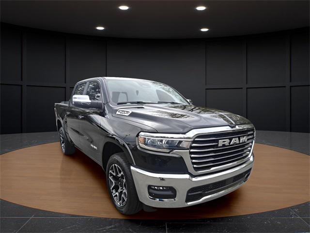 Photo of 2025 Diamond Black Crystal Pearlcoat RAM 1500