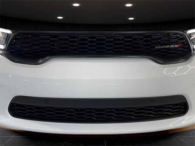 Photo of 2025 White Knuckle Clearcoat Dodge Durango