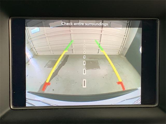 Photo of 2020 Bright White Clearcoat Jeep Grand Cherokee