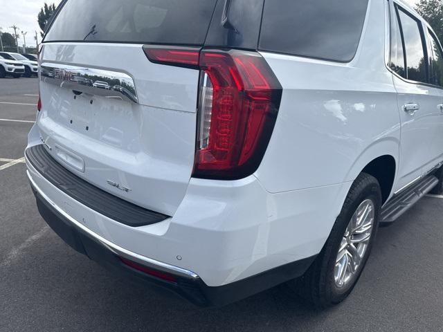 Photo of 2024 Summit White GMC Yukon