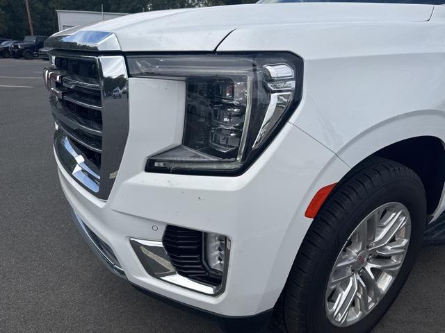 Photo of 2024 Summit White GMC Yukon