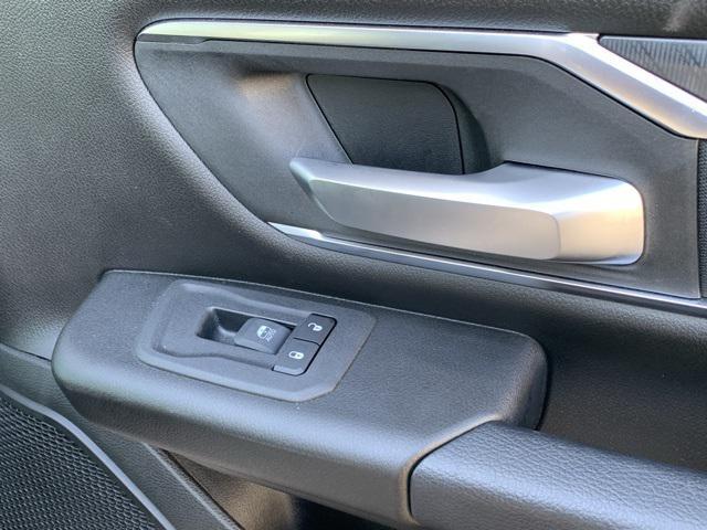 Photo of 2025 Bright White Clearcoat RAM 1500