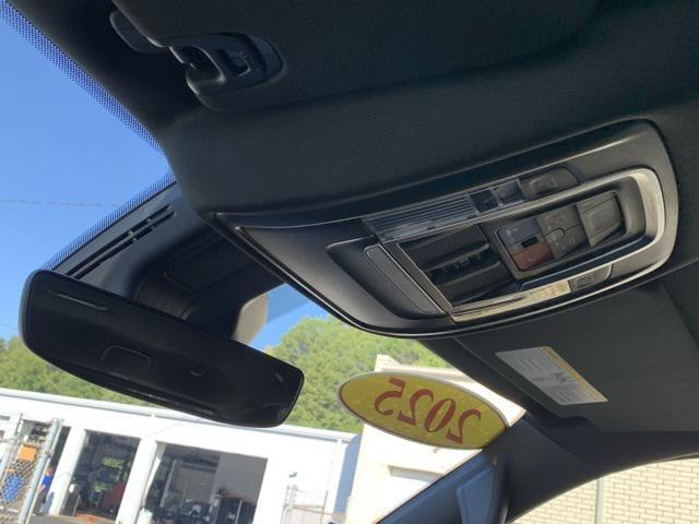 Photo of 2025 Bright White Clearcoat RAM 1500