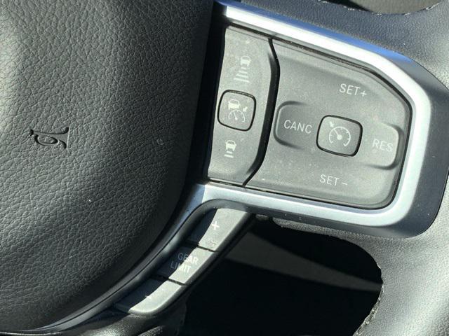 Photo of 2025 Bright White Clearcoat RAM 1500