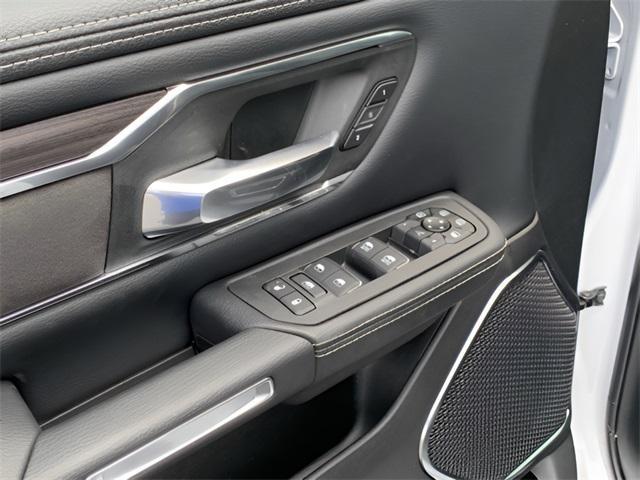 Photo of 2025 Bright White Clearcoat RAM 1500