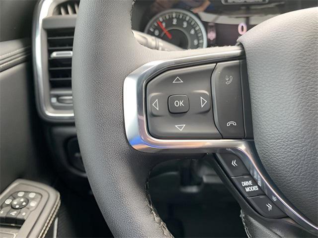 Photo of 2025 Bright White Clearcoat RAM 1500