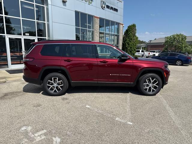 Photo of 2025 Velvet Red Pearlcoat Jeep Grand Cherokee L
