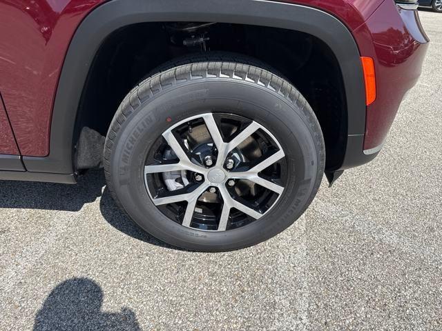 Photo of 2025 Velvet Red Pearlcoat Jeep Grand Cherokee L