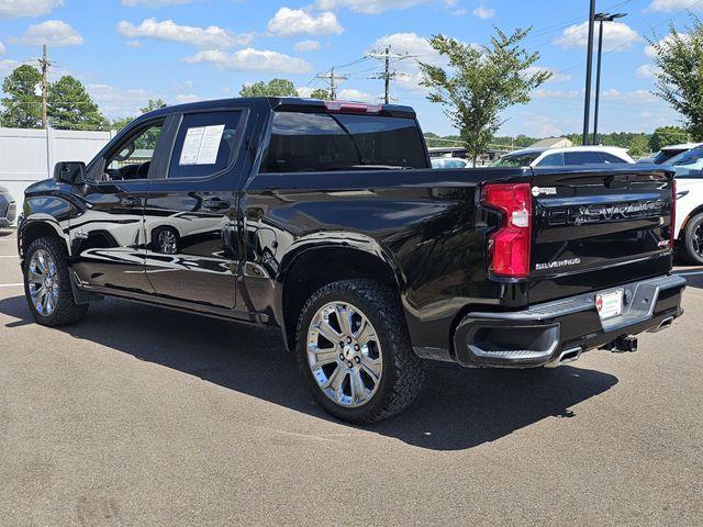 Photo of 2021 Black Chevrolet Silverado 1500
