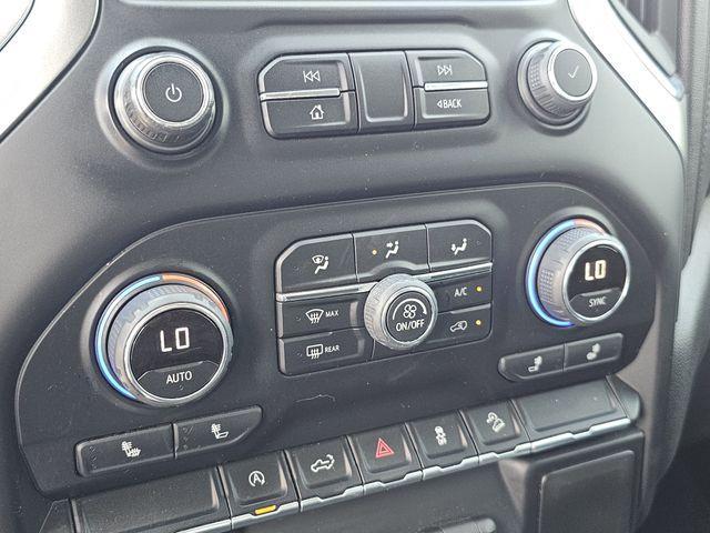 Photo of 2021 Black Chevrolet Silverado 1500