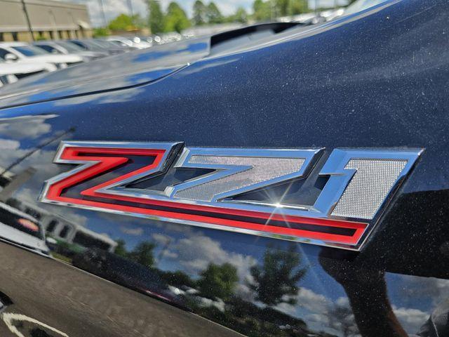 Photo of 2021 Black Chevrolet Silverado 1500
