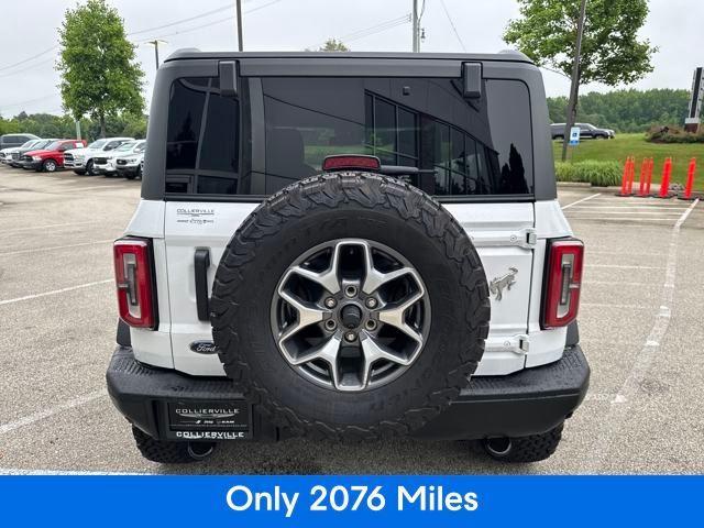 Photo of 2021 Oxford White Ford Bronco