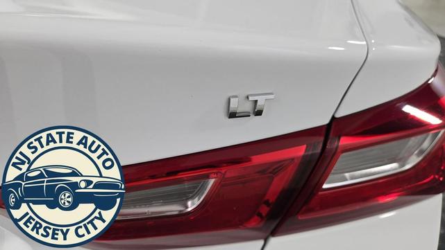 Photo of 2024 Summit White Chevrolet Malibu