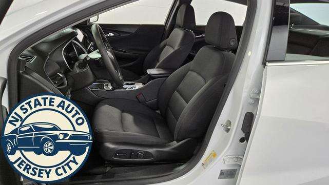 Photo of 2024 Summit White Chevrolet Malibu