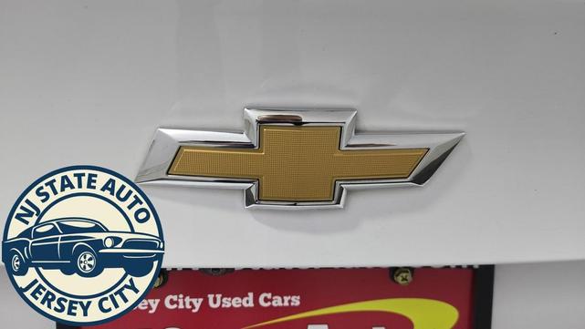 Photo of 2024 Summit White Chevrolet Malibu