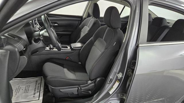 Photo of 2025 Gun Metallic Nissan Sentra