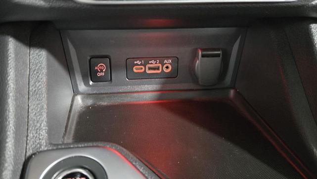 Photo of 2025 Gun Metallic Nissan Sentra
