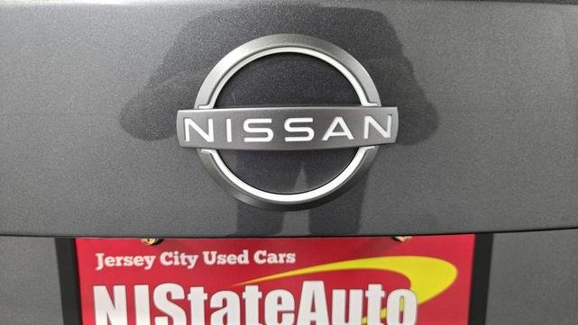 Photo of 2025 Gun Metallic Nissan Sentra