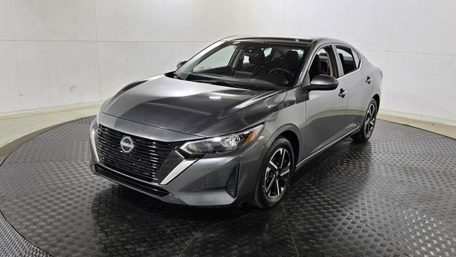 Photo of 2025 Gun Metallic Nissan Sentra
