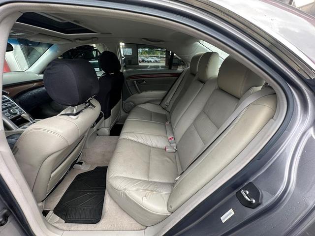 Photo of 2006 Carbon Gray Pearl Acura RL