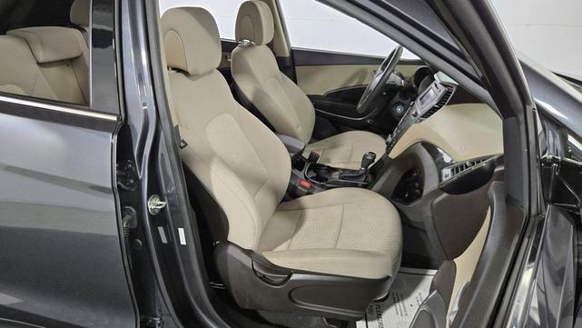 Photo of 2018 Platinum Graphite Hyundai Santa Fe Sport