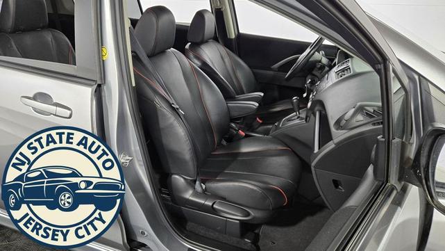 Photo of 2012 Liquid Silver Metallic Mazda Mazda5