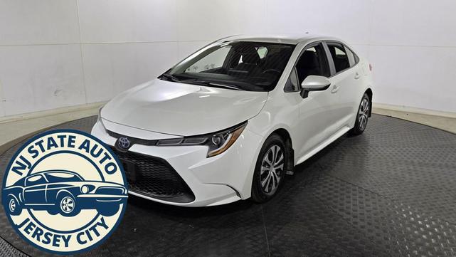 Photo of 2022 Wind Chill Pearl Toyota Corolla Hybrid
