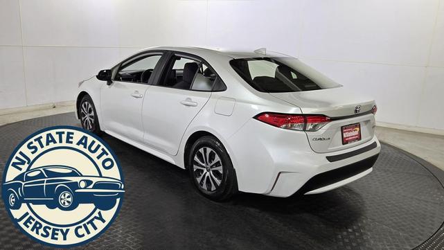 Photo of 2022 Wind Chill Pearl Toyota Corolla Hybrid