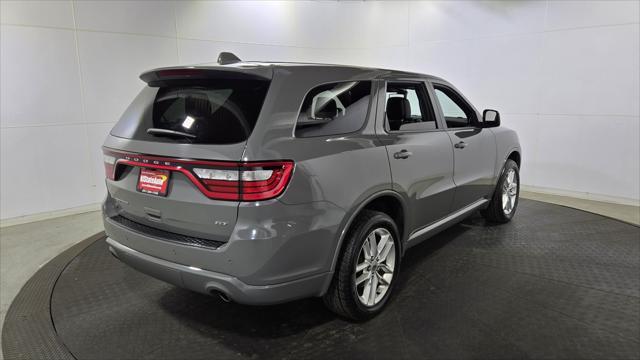 Photo of 2022 Destroyer Gray Clearcoat Dodge Durango