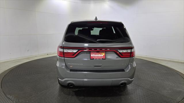 Photo of 2022 Destroyer Gray Clearcoat Dodge Durango