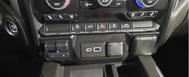Photo of 2022 Summit White GMC Sierra 1500