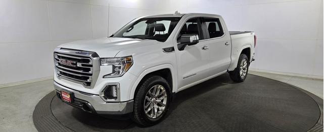 Photo of 2022 Summit White GMC Sierra 1500