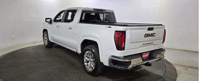 Photo of 2022 Summit White GMC Sierra 1500