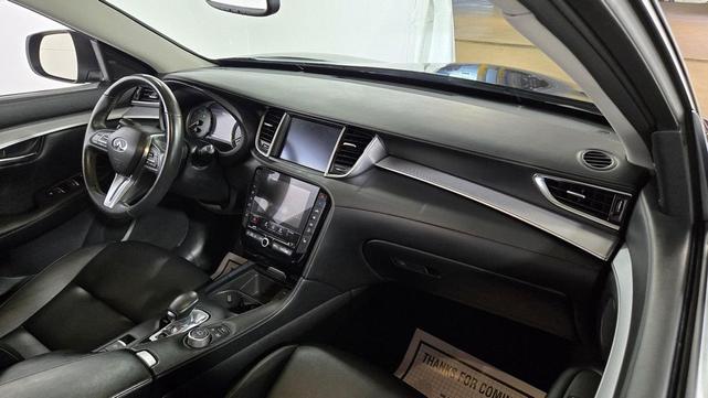 Photo of 2020 Black Obsidian INFINITI QX50