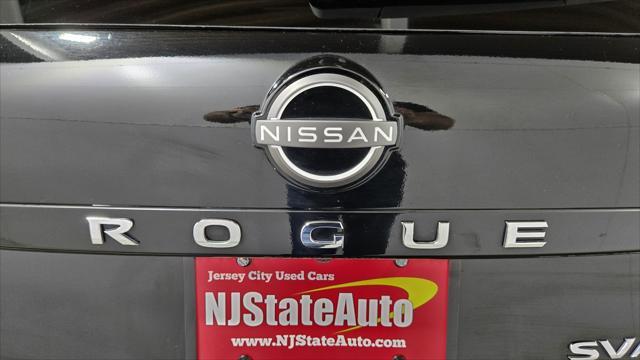 Photo of 2023 Super Black Nissan Rogue