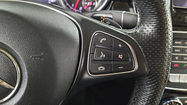 Photo of 2016 White Mercedes-Benz GLE-Class