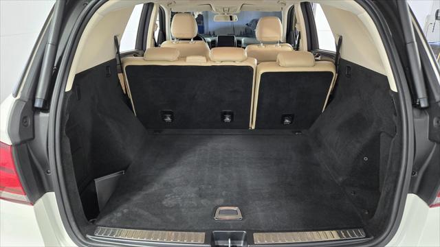 Photo of 2016 White Mercedes-Benz GLE-Class