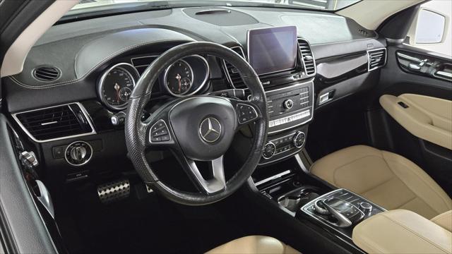 Photo of 2016 White Mercedes-Benz GLE-Class