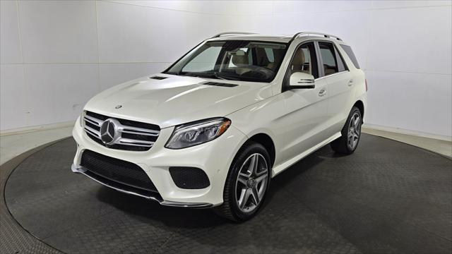 Photo of 2016 White Mercedes-Benz GLE-Class