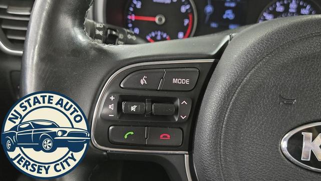 Photo of 2017 Pacific Blue Kia Sportage