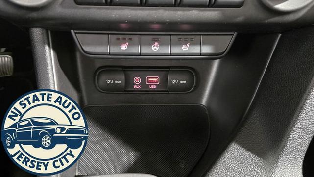 Photo of 2017 Pacific Blue Kia Sportage