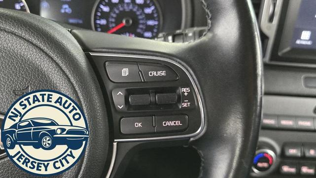 Photo of 2017 Pacific Blue Kia Sportage