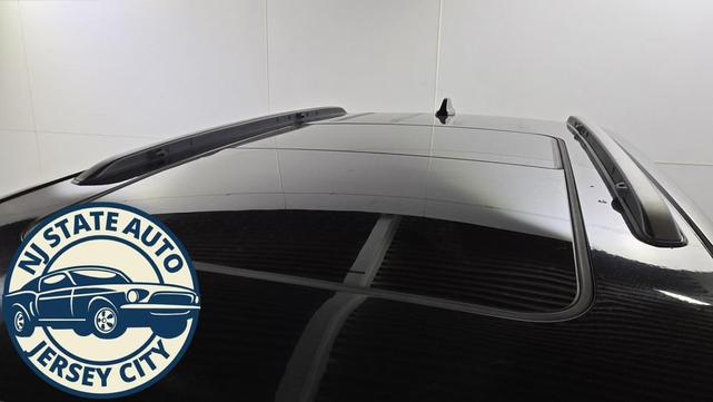 Photo of 2023 Diamond Black Crystal Pearlcoat Jeep Grand Cherokee 4xe