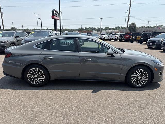 Photo of 2021 Hampton Gray Hyundai SONATA