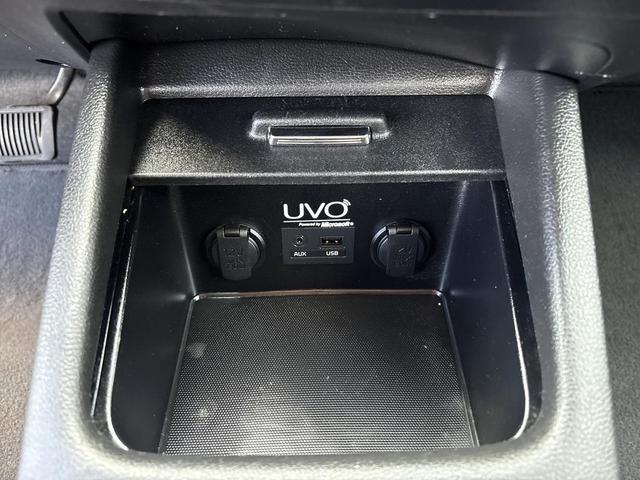 Photo of 2014 Bright Silver Kia Forte