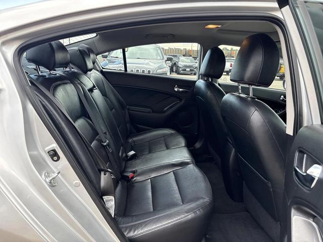 Photo of 2014 Bright Silver Kia Forte
