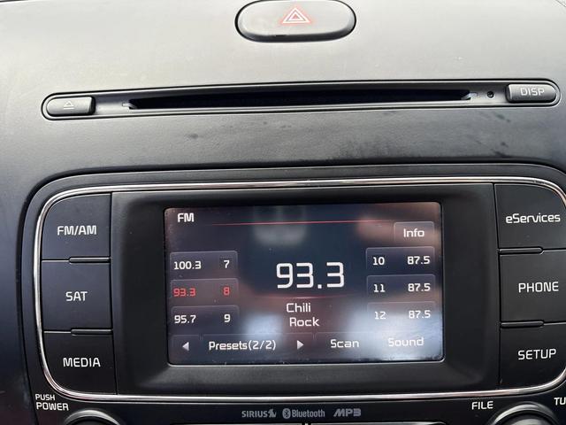 Photo of 2014 Bright Silver Kia Forte