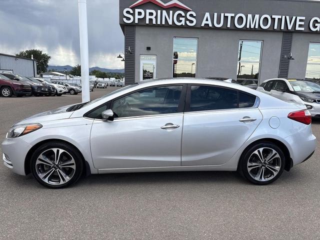 Photo of 2014 Bright Silver Kia Forte